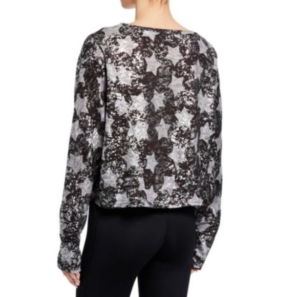 NWOT Terez Foil Star-Print Cropped Pullover Sweater sz XS - Picture 4 of 10